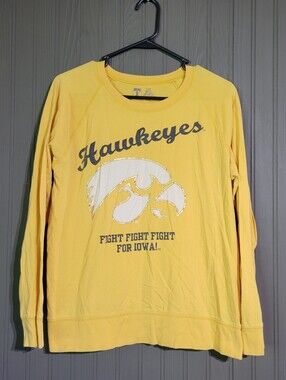 Iowa Hawkeyes Long Sleeve Sweatshirt Pullover Crewneck Yellow Women's Large